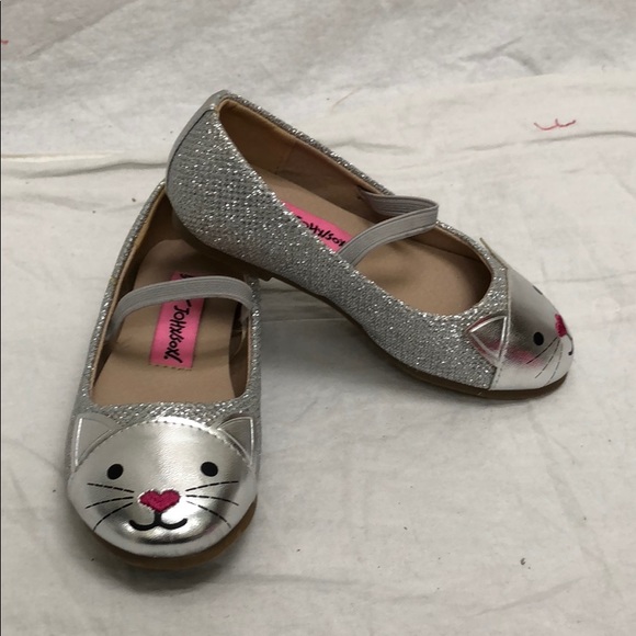 Girls Silver Kitty Betsey Johnson Shoes size 8 - Picture 2 of 6
